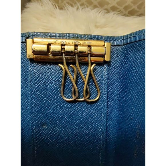 Louis Vuitton Blue Epi Key Holder AUTHENTIC LV keychain trifold - Picture 5 of 5